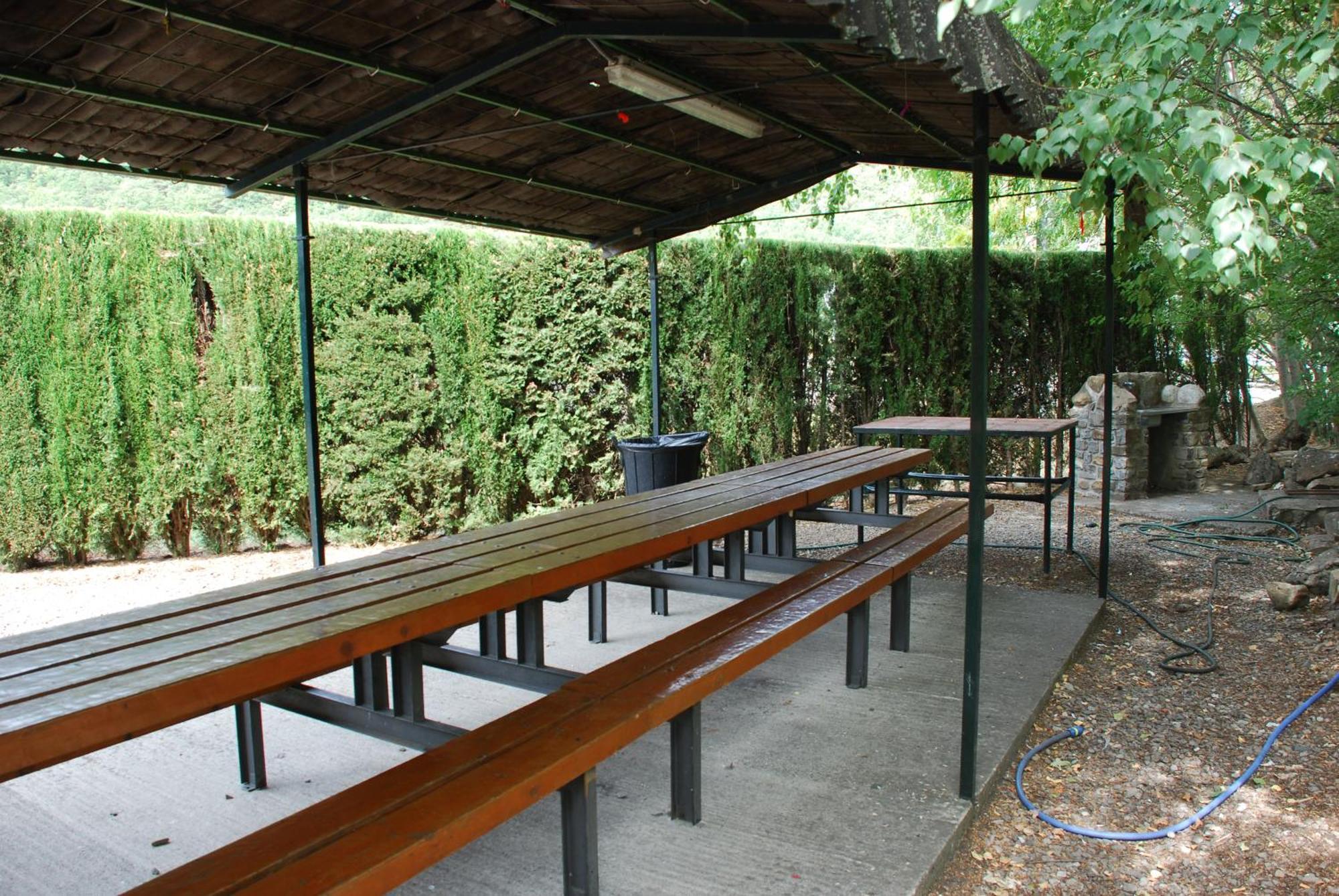 Atico En Biescas Con Piscina, Tenis Y Barbacoa מראה חיצוני תמונה